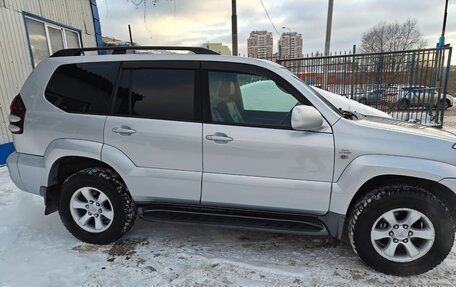 Toyota Land Cruiser Prado 120 рестайлинг, 2006 год, 1 900 000 рублей, 18 фотография