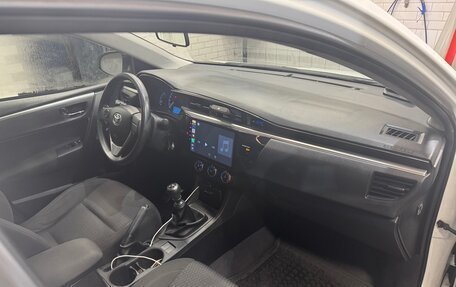 Toyota Corolla, 2013 год, 1 500 000 рублей, 9 фотография