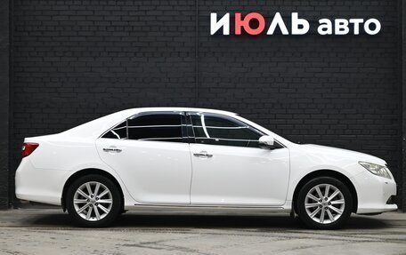 Toyota Camry, 2012 год, 2 000 000 рублей, 9 фотография