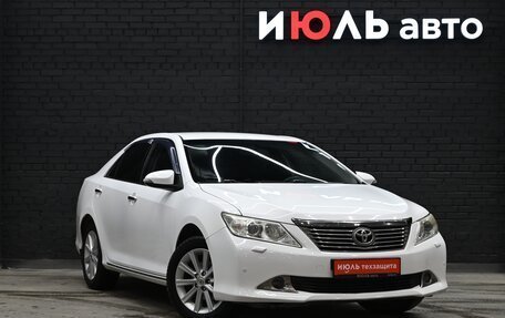 Toyota Camry, 2012 год, 2 000 000 рублей, 4 фотография