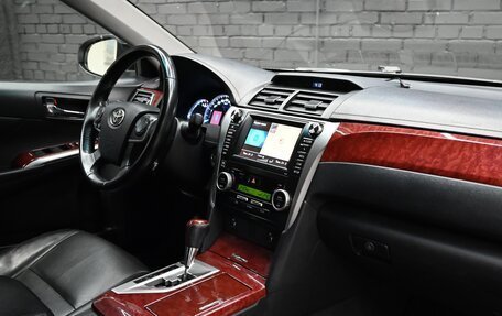 Toyota Camry, 2012 год, 2 000 000 рублей, 12 фотография