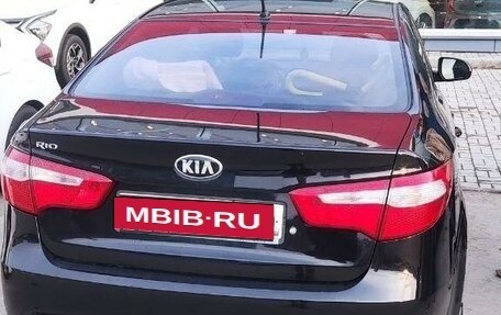 KIA Rio III рестайлинг, 2013 год, 1 100 000 рублей, 2 фотография