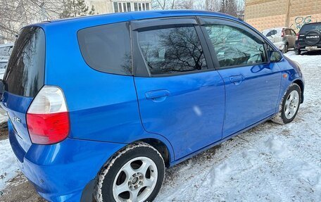 Honda Fit III, 2005 год, 600 000 рублей, 4 фотография