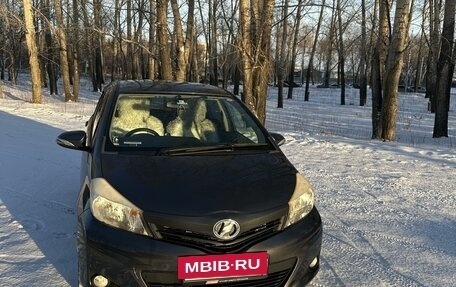 Toyota Vitz, 2011 год, 850 000 рублей, 2 фотография