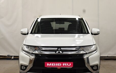 Mitsubishi Outlander III рестайлинг 3, 2015 год, 1 790 000 рублей, 2 фотография