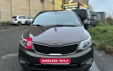 KIA Rio III рестайлинг, 2015 год, 1 295 000 рублей, 2 фотография