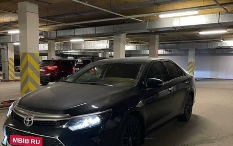 Toyota Camry, 2018 год, 2 550 000 рублей, 3 фотография