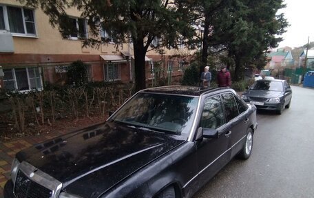 Mercedes-Benz W124, 1993 год, 200 000 рублей, 2 фотография