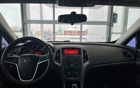 Opel Astra J, 2011 год, 850 000 рублей, 17 фотография