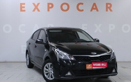 KIA Rio IV, 2020 год, 1 640 000 рублей, 3 фотография