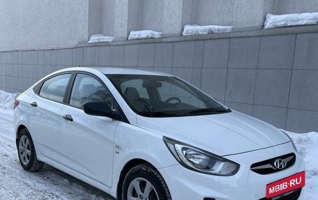 Hyundai Solaris II рестайлинг, 2014 год, 1 250 000 рублей, 5 фотография