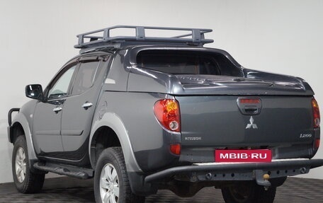 Mitsubishi L200 IV рестайлинг, 2013 год, 1 750 000 рублей, 6 фотография