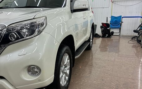 Toyota Land Cruiser Prado 150 рестайлинг 2, 2013 год, 3 900 000 рублей, 6 фотография