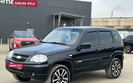 Chevrolet Niva I рестайлинг, 2016 год, 755 000 рублей, 3 фотография