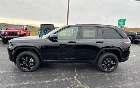 Jeep Grand Cherokee, 2024 год, 9 500 000 рублей, 3 фотография