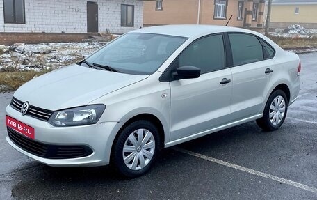 Volkswagen Polo VI (EU Market), 2014 год, 800 000 рублей, 1 фотография