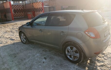 KIA cee'd I рестайлинг, 2010 год, 650 000 рублей, 1 фотография