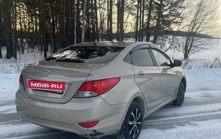 Hyundai Solaris II рестайлинг, 2013 год, 660 000 рублей, 5 фотография