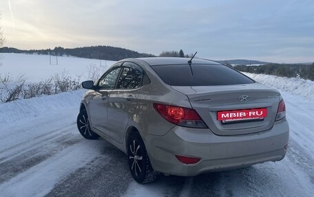 Hyundai Solaris II рестайлинг, 2013 год, 660 000 рублей, 4 фотография