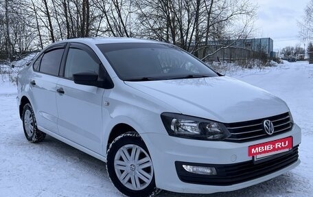 Volkswagen Polo VI (EU Market), 2015 год, 880 000 рублей, 3 фотография