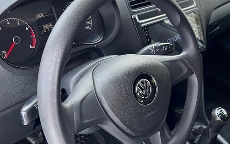 Volkswagen Polo VI (EU Market), 2015 год, 880 000 рублей, 28 фотография