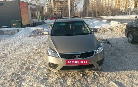 KIA cee'd I рестайлинг, 2010 год, 650 000 рублей, 5 фотография