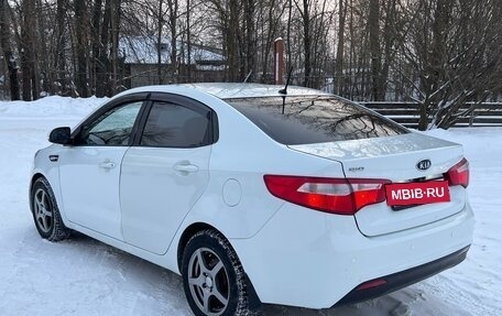 KIA Rio III рестайлинг, 2011 год, 555 000 рублей, 4 фотография