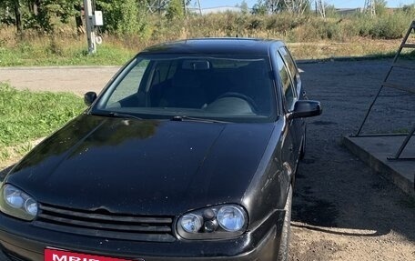 Volkswagen Golf IV, 2000 год, 400 000 рублей, 1 фотография