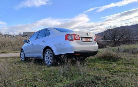 Volkswagen Jetta VI, 2007 год, 650 000 рублей, 3 фотография