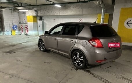 KIA cee'd I рестайлинг, 2010 год, 540 000 рублей, 3 фотография