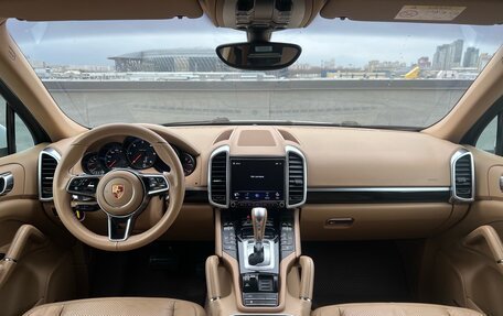 Porsche Cayenne III, 2015 год, 3 075 000 рублей, 9 фотография