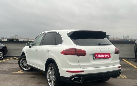 Porsche Cayenne III, 2015 год, 3 075 000 рублей, 6 фотография