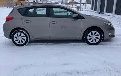 Toyota Auris II, 2013 год, 1 350 000 рублей, 1 фотография