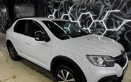 Renault Logan II, 2019 год, 1 100 000 рублей, 2 фотография