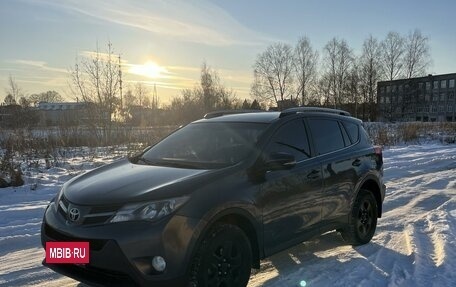 Toyota RAV4, 2013 год, 1 720 000 рублей, 2 фотография