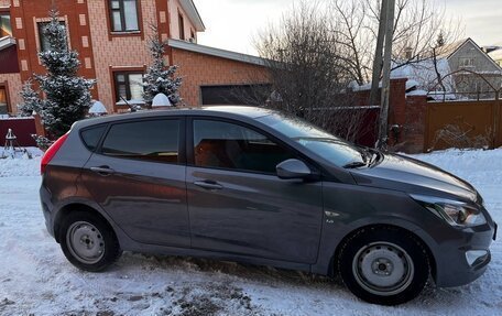 Hyundai Solaris II рестайлинг, 2016 год, 1 000 000 рублей, 7 фотография