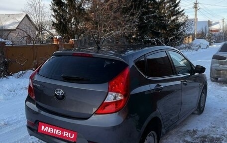 Hyundai Solaris II рестайлинг, 2016 год, 1 000 000 рублей, 6 фотография