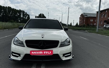 Mercedes-Benz C-Класс, 2011 год, 1 800 000 рублей, 4 фотография