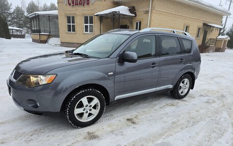 Mitsubishi Outlander III рестайлинг 3, 2008 год, 1 100 000 рублей, 2 фотография