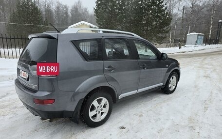 Mitsubishi Outlander III рестайлинг 3, 2008 год, 1 100 000 рублей, 5 фотография