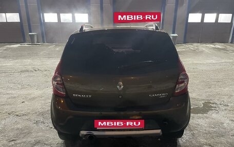 Renault Sandero I, 2013 год, 645 000 рублей, 3 фотография