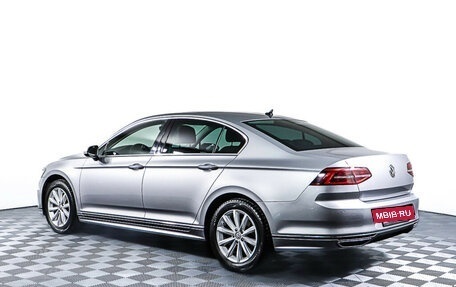 Volkswagen Passat B8 рестайлинг, 2018 год, 2 950 000 рублей, 7 фотография