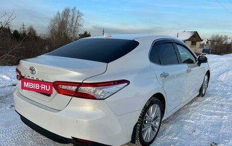 Toyota Camry, 2019 год, 2 850 000 рублей, 6 фотография