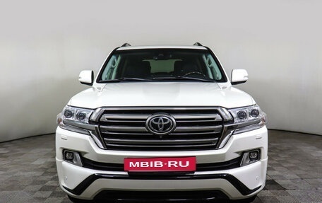 Toyota Land Cruiser 200, 2016 год, 6 000 000 рублей, 2 фотография