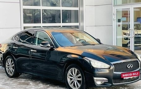 Infiniti Q70 I, 2015 год, 2 470 000 рублей, 3 фотография