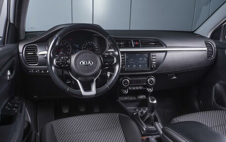 KIA Rio IV, 2018 год, 1 499 000 рублей, 6 фотография