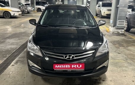 Hyundai Solaris II рестайлинг, 2015 год, 1 349 000 рублей, 3 фотография