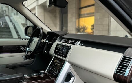 Land Rover Range Rover IV рестайлинг, 2018 год, 8 000 000 рублей, 34 фотография