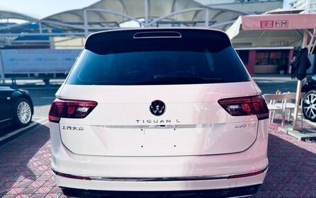 Volkswagen Tiguan II, 2021 год, 2 830 000 рублей, 7 фотография