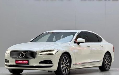 Volvo S90 II рестайлинг, 2022 год, 3 870 000 рублей, 1 фотография